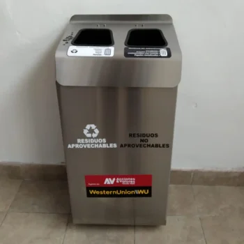 caneca frontal en acero inoxidable para áreas comunes, centro comerciales y oficinas